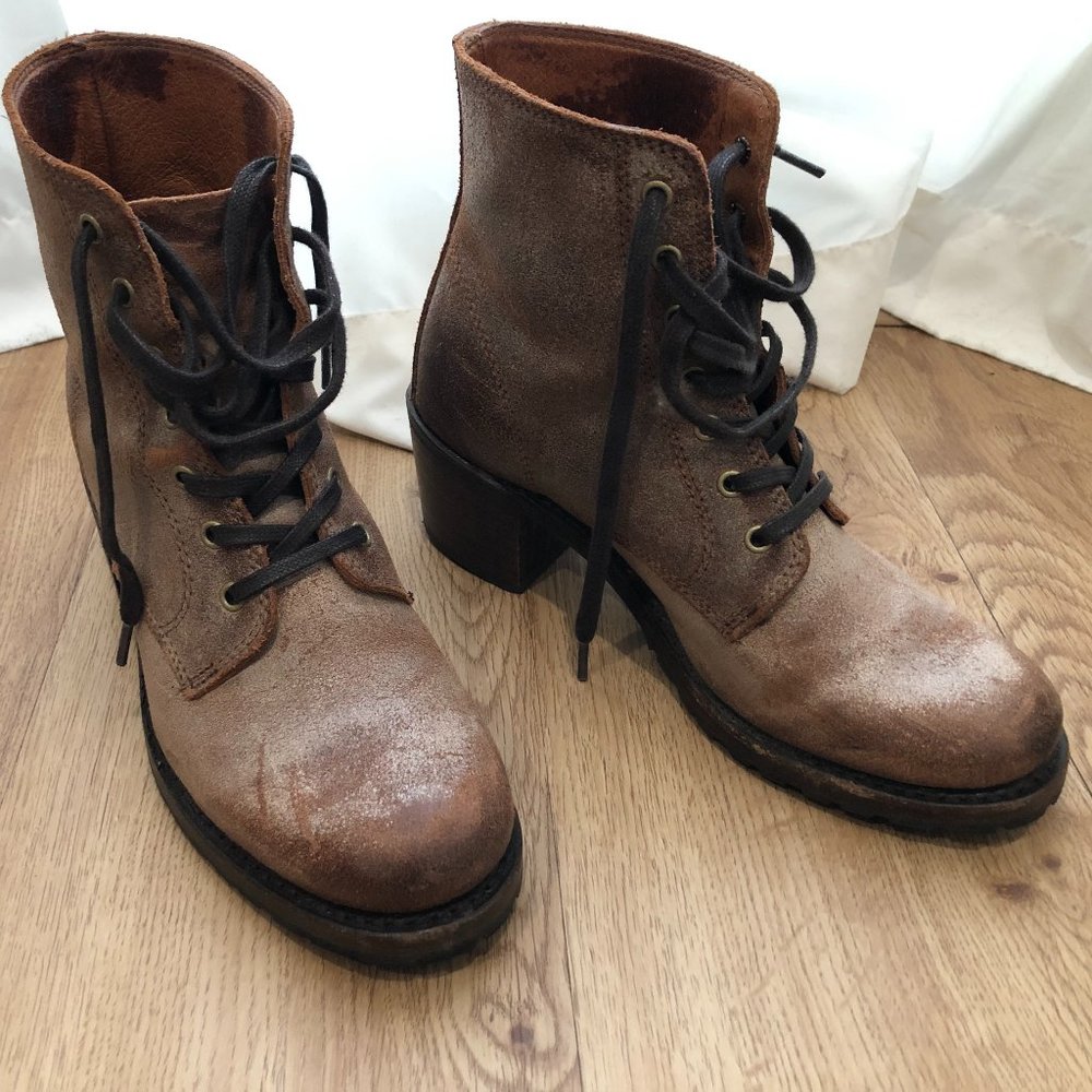 Frye Sabrina 6G Lace Up Heel Combat Boot